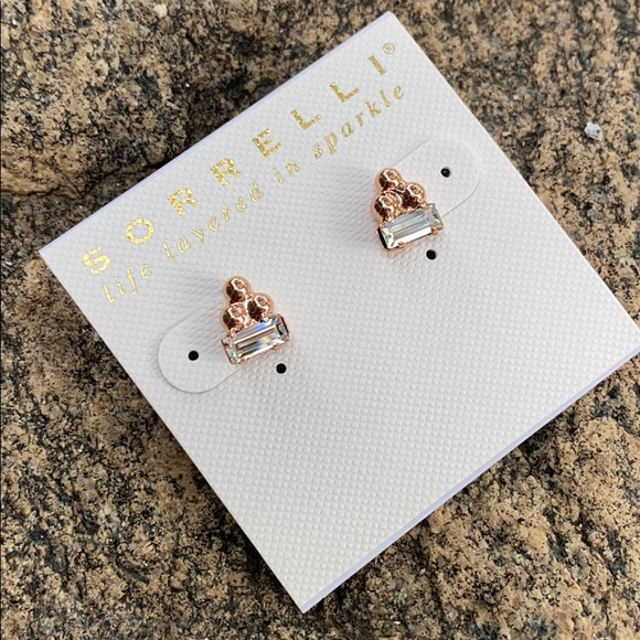 Sorrelli Rose Garden Rose Gold Stud Earrings NWT - Picture 2 of 5